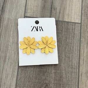 Zara Gold Floral Earrings